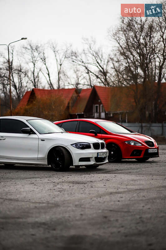 Хэтчбек SEAT Leon 2007 в Киеве