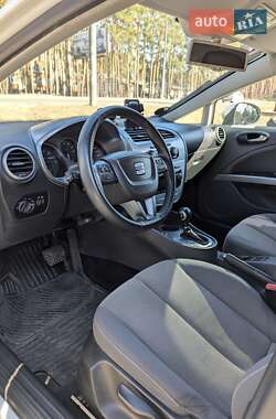 Хэтчбек SEAT Leon 2009 в 