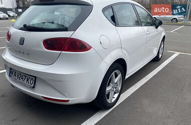 Хэтчбек SEAT Leon 2011 в 