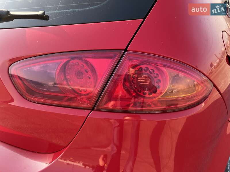 Хэтчбек SEAT Leon 2011 в Киеве фото 36 Хэтчбек SEAT Leon 2011 в Киеве