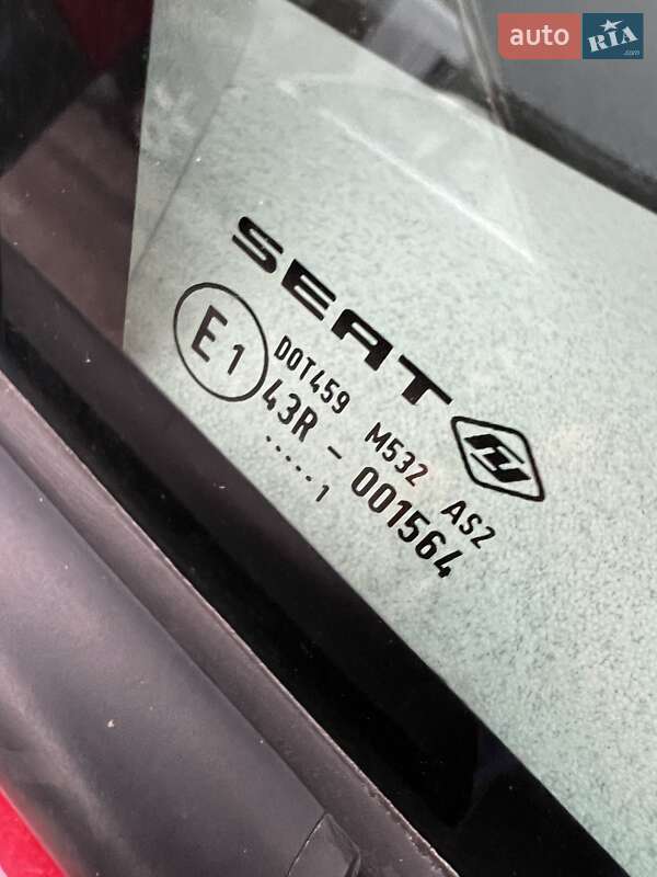 Хэтчбек SEAT Leon 2011 в Киеве фото 44 Хэтчбек SEAT Leon 2011 в Киеве