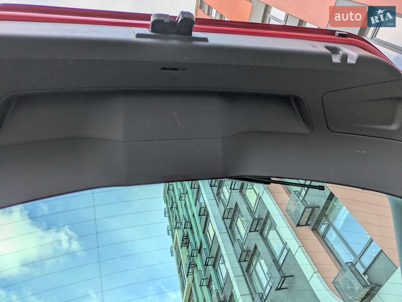 Хэтчбек SEAT Leon 2017 в Киеве