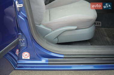 Хетчбек SEAT Leon 2000 в 