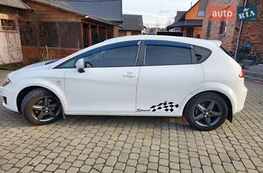 Хэтчбек SEAT Leon 2011 в 