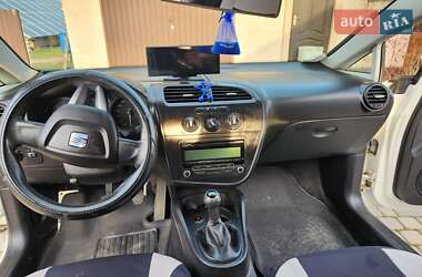 Хэтчбек SEAT Leon 2011 в 