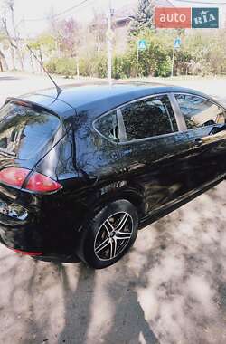 Хэтчбек SEAT Leon 2008 в 