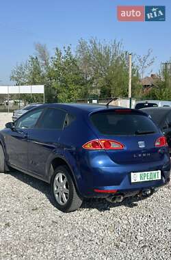 Хэтчбек SEAT Leon 2006 в 