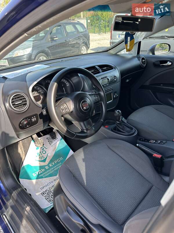 Хетчбек SEAT Leon 2006 в Кривому Розі