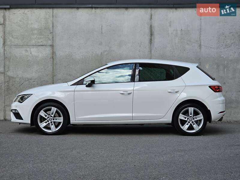 Хэтчбек SEAT Leon 2018 в Киеве