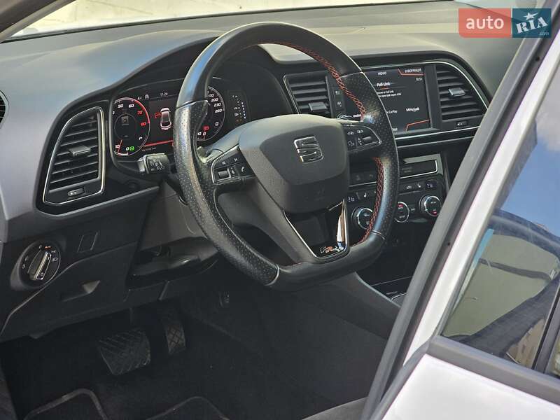 Хэтчбек SEAT Leon 2018 в Киеве