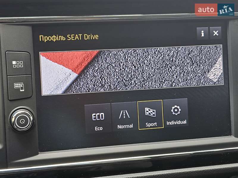 Хэтчбек SEAT Leon 2018 в Киеве