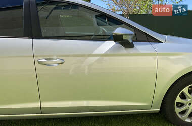 Хэтчбек SEAT Leon 2013 в 