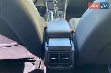 Хэтчбек SEAT Leon 2013 в 