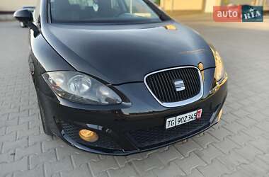 Хэтчбек SEAT Leon 2009 в 
