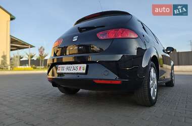 Хэтчбек SEAT Leon 2009 в 