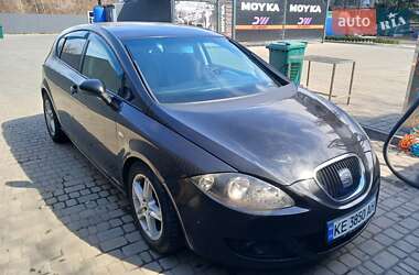 Хетчбек SEAT Leon 2006 в 