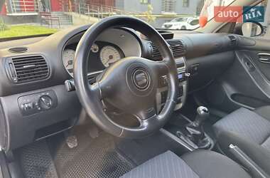 Хетчбек SEAT Leon 2005 в 