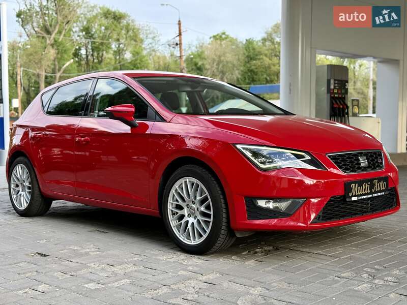 Хетчбек SEAT Leon 2013 в Дніпрі