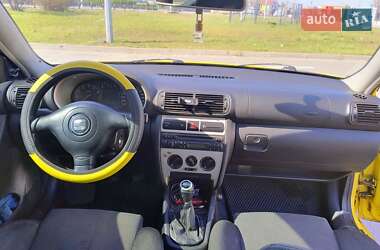 Хэтчбек SEAT Leon 2003 в 
