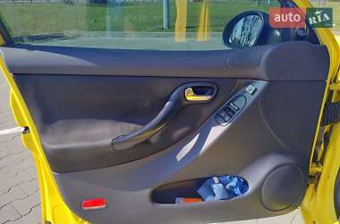 Хэтчбек SEAT Leon 2003 в 