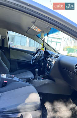 Хэтчбек SEAT Leon 2005 в 