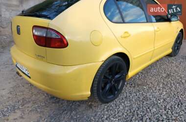 Хэтчбек SEAT Leon 2004 в 