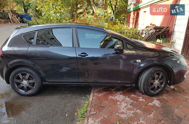 Хэтчбек SEAT Leon 2006 в 