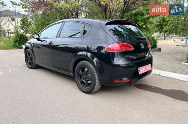 Хэтчбек SEAT Leon 2007 в 