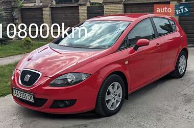 Хэтчбек SEAT Leon 2006 в Киеве
