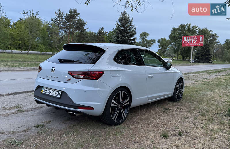Хэтчбек SEAT Leon 2014 в Днепре