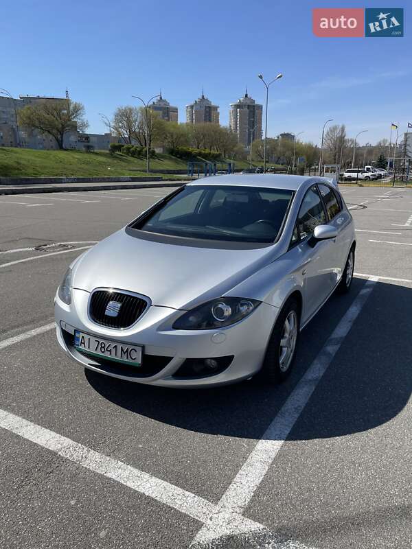 Хетчбек SEAT Leon 2007 в 