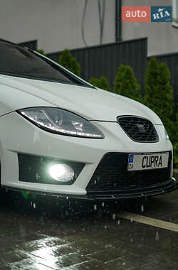 Хетчбек SEAT Leon 2010 в 