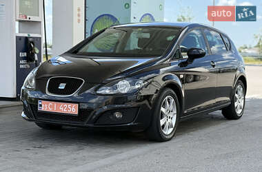 Хетчбек SEAT Leon 2011 в 