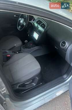 Хэтчбек SEAT Leon 2006 в 