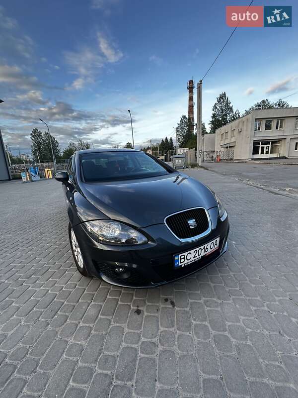 Хетчбек SEAT Leon 2011 в Львові