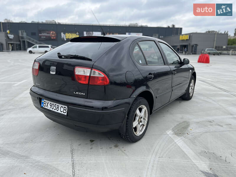 Хетчбек SEAT Leon 2001 в Києві