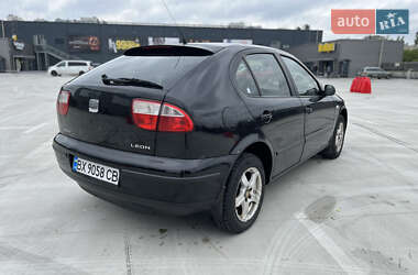 Хэтчбек SEAT Leon 2001 в 