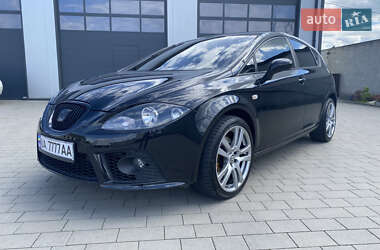 Хэтчбек SEAT Leon 2008 в Мукачево