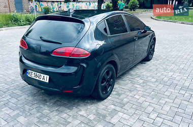 Хэтчбек SEAT Leon 2005 в 