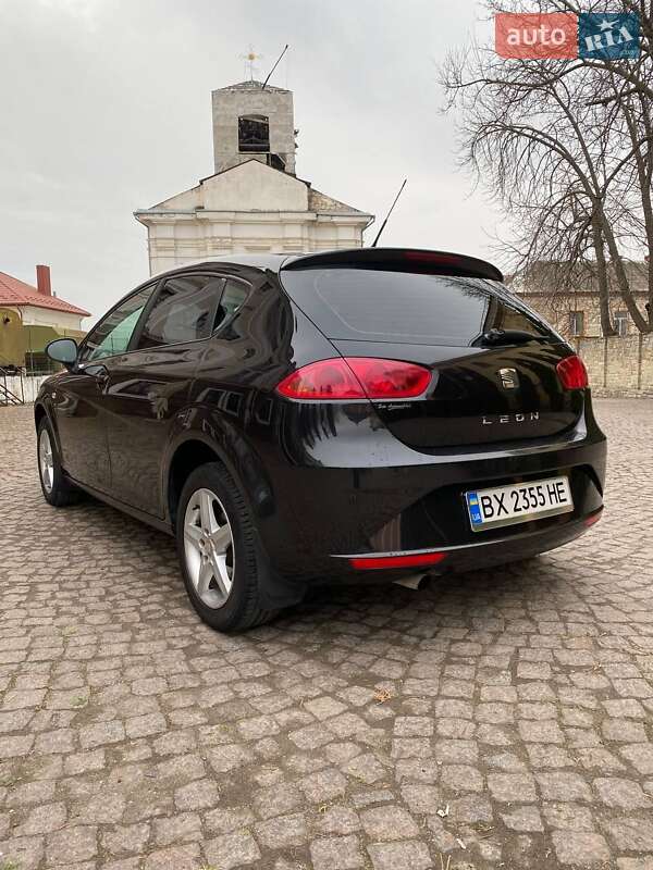 Хэтчбек SEAT Leon 2010 в Каменец-Подольском фото 4 Хэтчбек SEAT Leon 2010 в Каменец-Подольском