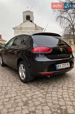 Хэтчбек SEAT Leon 2010 в 