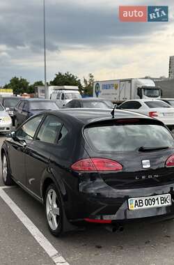 Хетчбек SEAT Leon 2006 в 