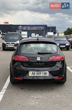 Хетчбек SEAT Leon 2006 в 