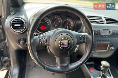 Хэтчбек SEAT Leon 2006 в 
