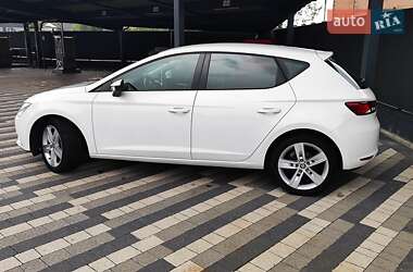 Хэтчбек SEAT Leon 2013 в 