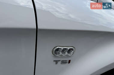 Хэтчбек SEAT Leon 2012 в 