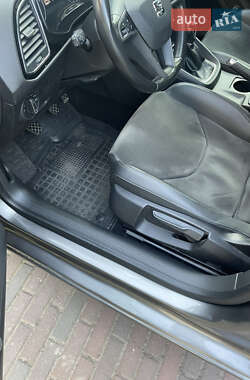 Хэтчбек SEAT Leon 2014 в 