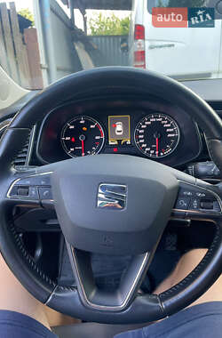 Хэтчбек SEAT Leon 2014 в 
