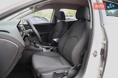 Хэтчбек SEAT Leon 2015 в 