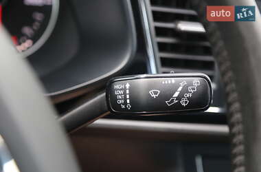 Хэтчбек SEAT Leon 2015 в 